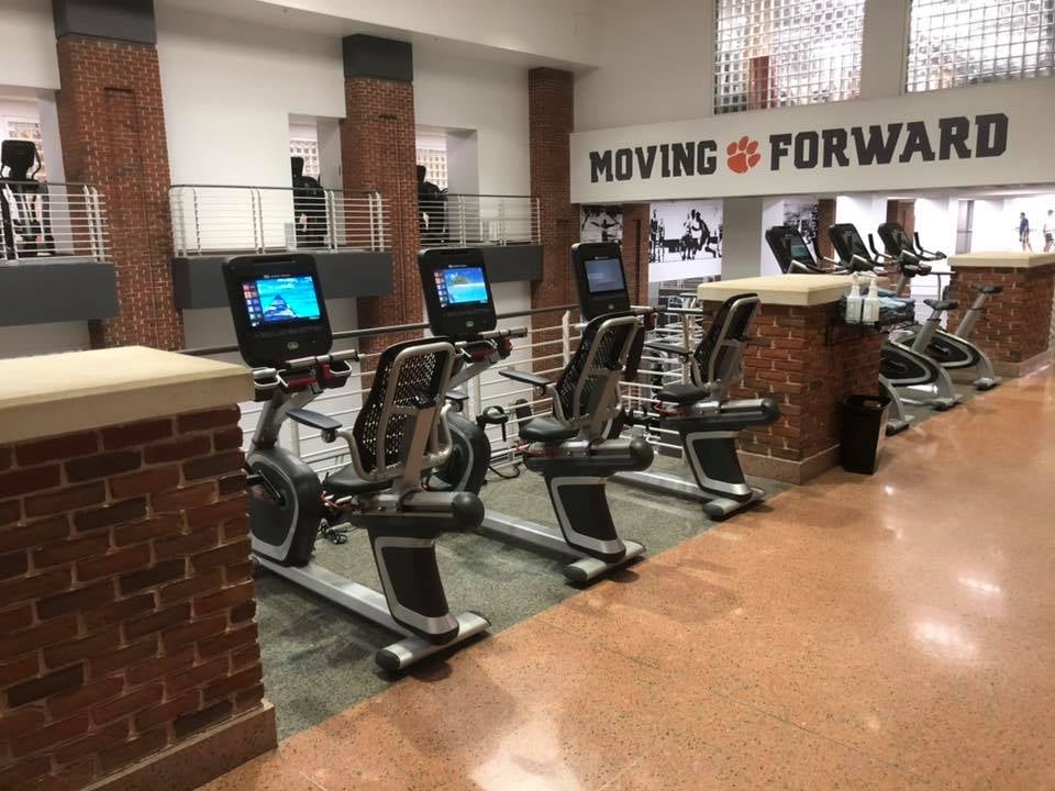 Université de Clemson Star Trac 8UB