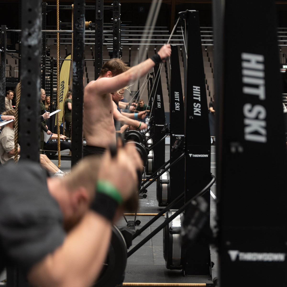 HYROX POUR LES SALLES DE SPORT : LE MANUEL D'TRAINING HYBRIDE